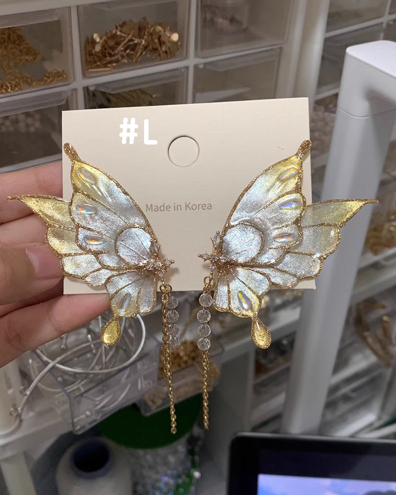 Butterfly Collar Clip